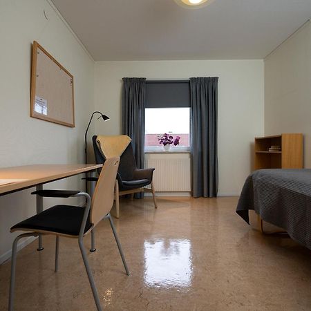 Logi Tuppen, Vandrarhem - Oskarshamns Folkhoegskola Exteriör bild