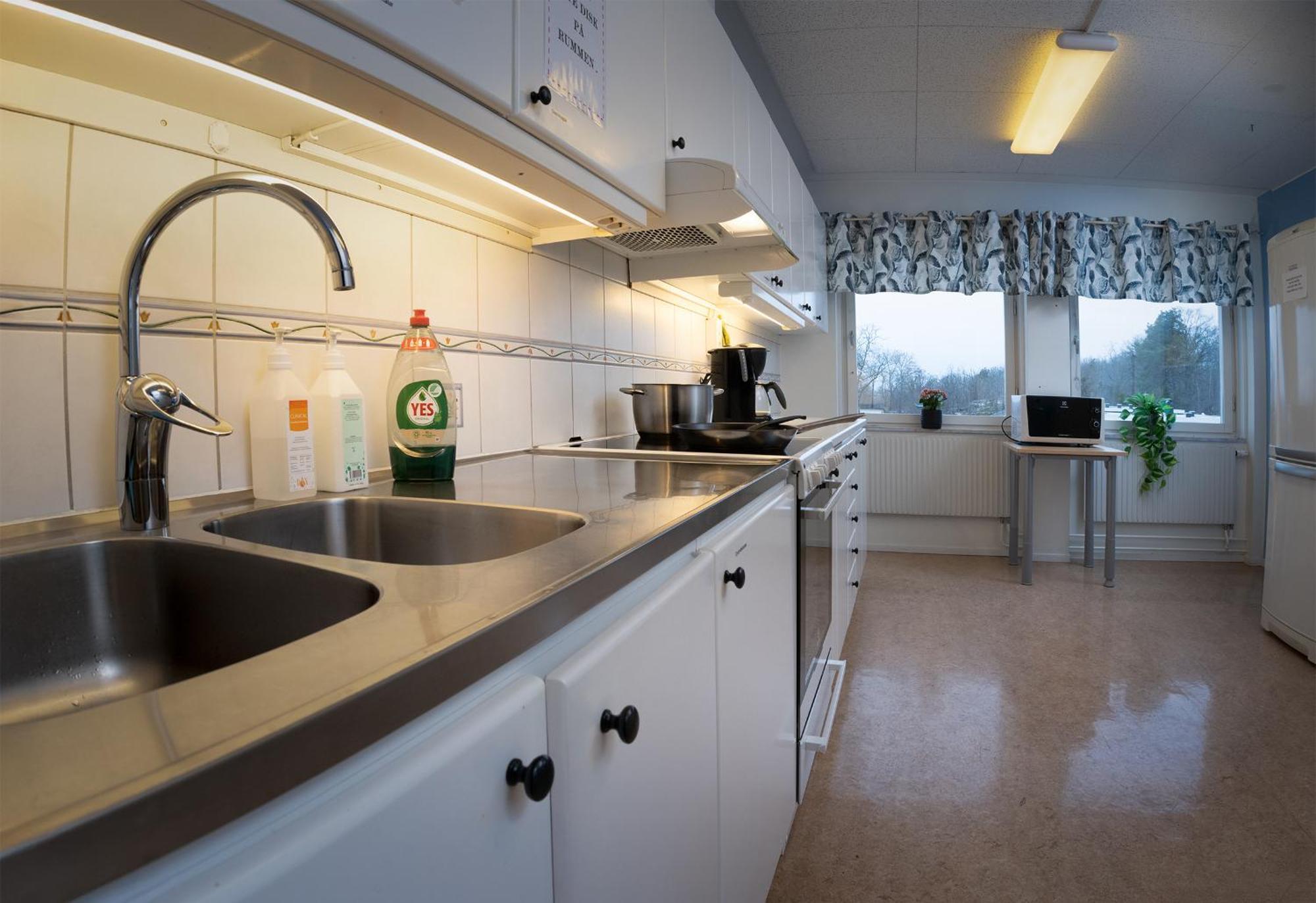Logi Tuppen, Vandrarhem - Oskarshamns Folkhoegskola Exteriör bild